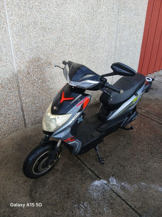 Moto elétrica ,em bom estado