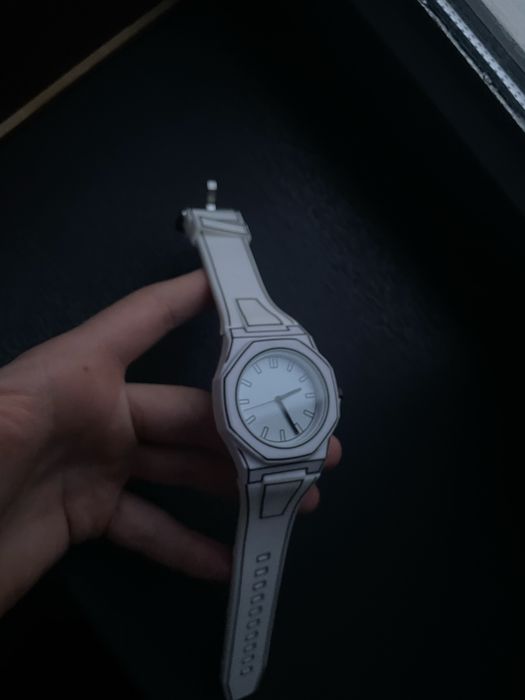 Годинники PINTIME в стилі 2D стиль та витончиність