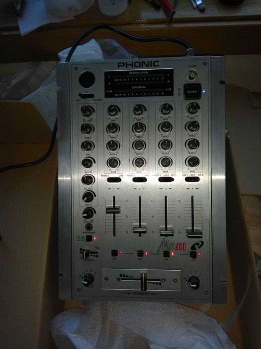 Mesa de som stereo Phonic mx 600