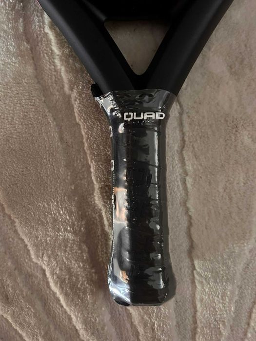Raquete de padel Quad Fox Black Edition.