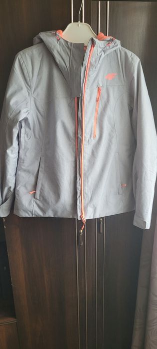 Nowa kurtka narciarska 4f damska z metkami