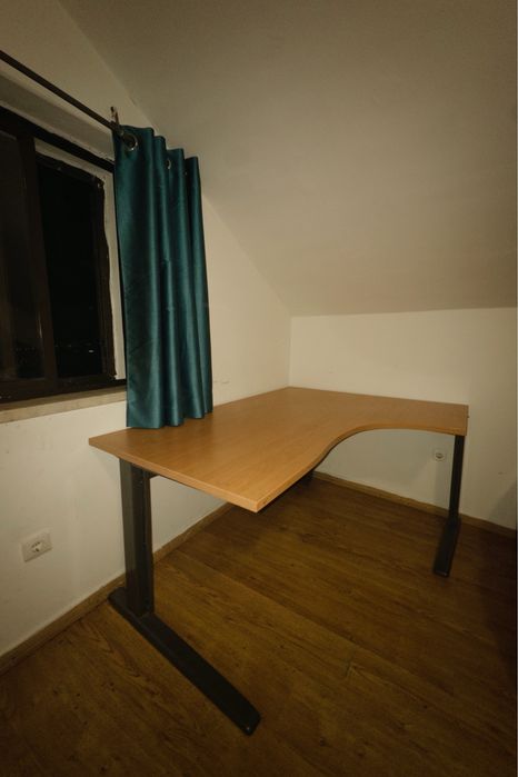 Mesa para escritório de madeira