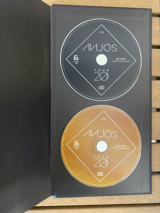 Vendo Edição 2 CDs + Livros dos Anjos (Tour 20 Anos) ao vivo