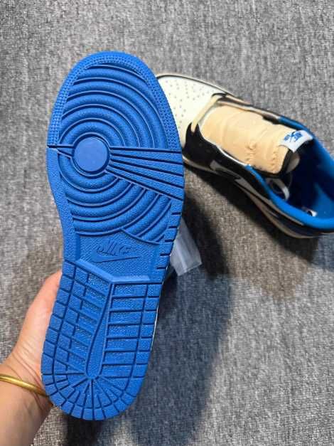 Jordan 1 Retro Low OG SP Fragment x Travis Scott R.38