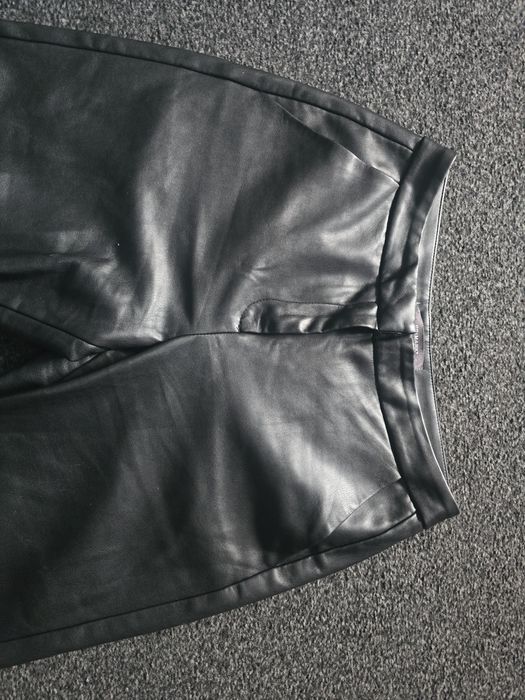 Primark Damskie spodnie ze sztucznej skóry, skóropodobne. Rozmiar 38