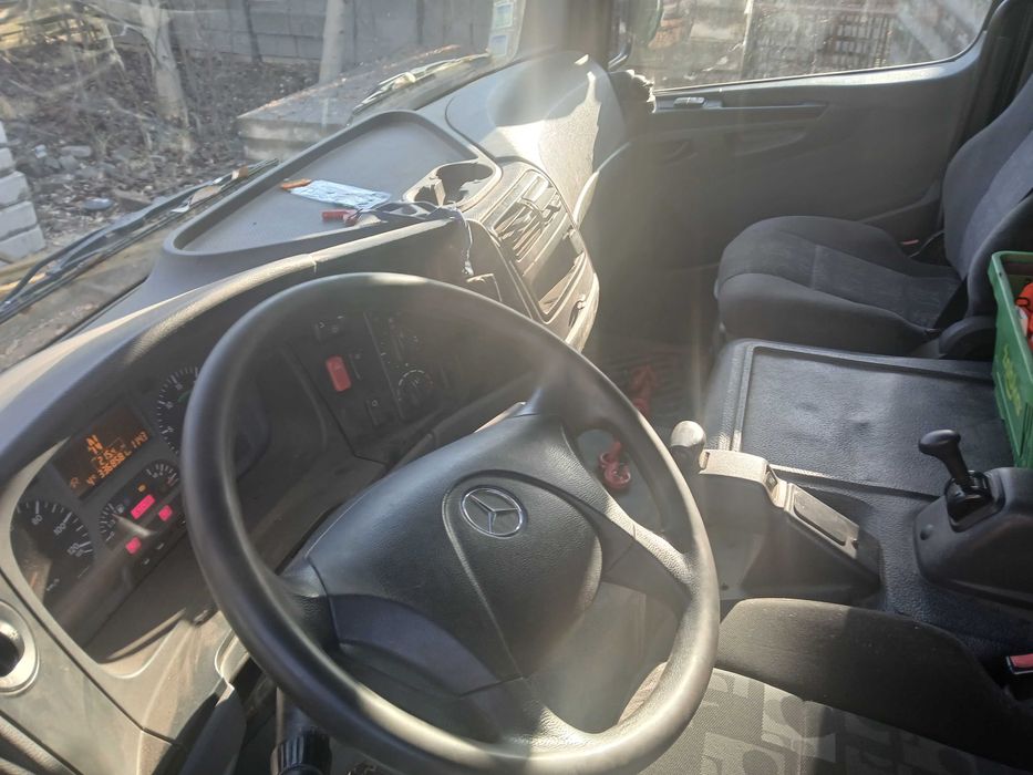 Sprzedam lawetę Mercedes