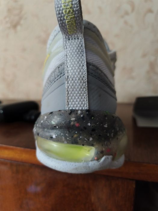 Чоловічі кросівки NIKE. Оригінал. Виробник країна В'єтнам.