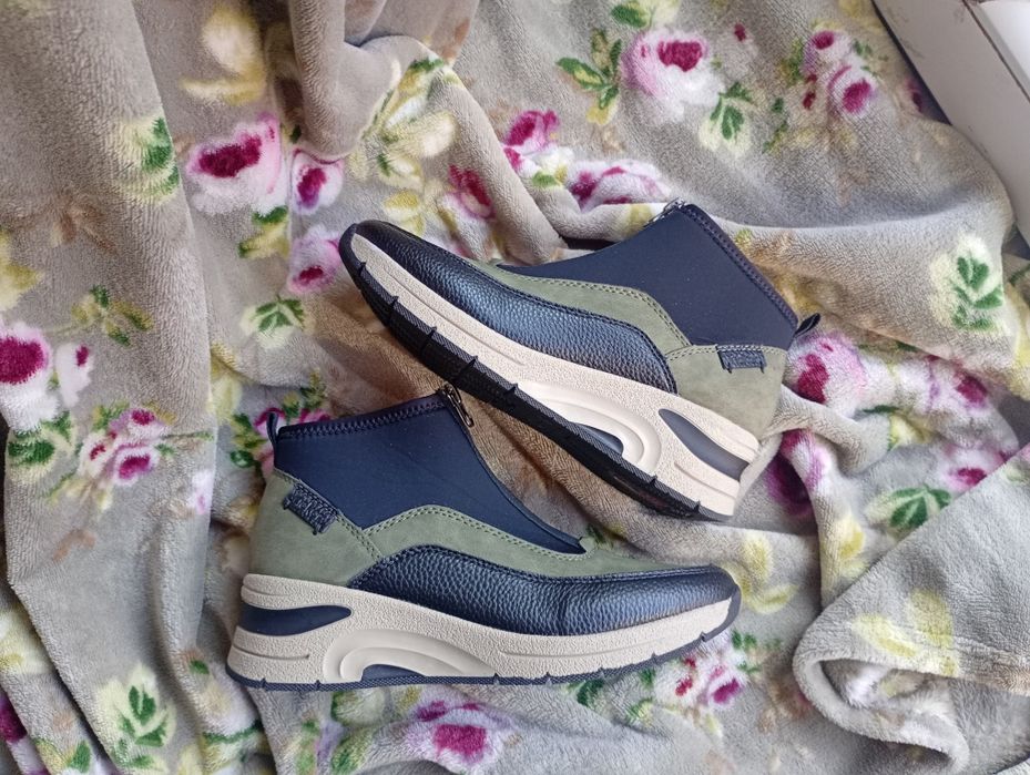 Sprzedam Buty Rieker 39