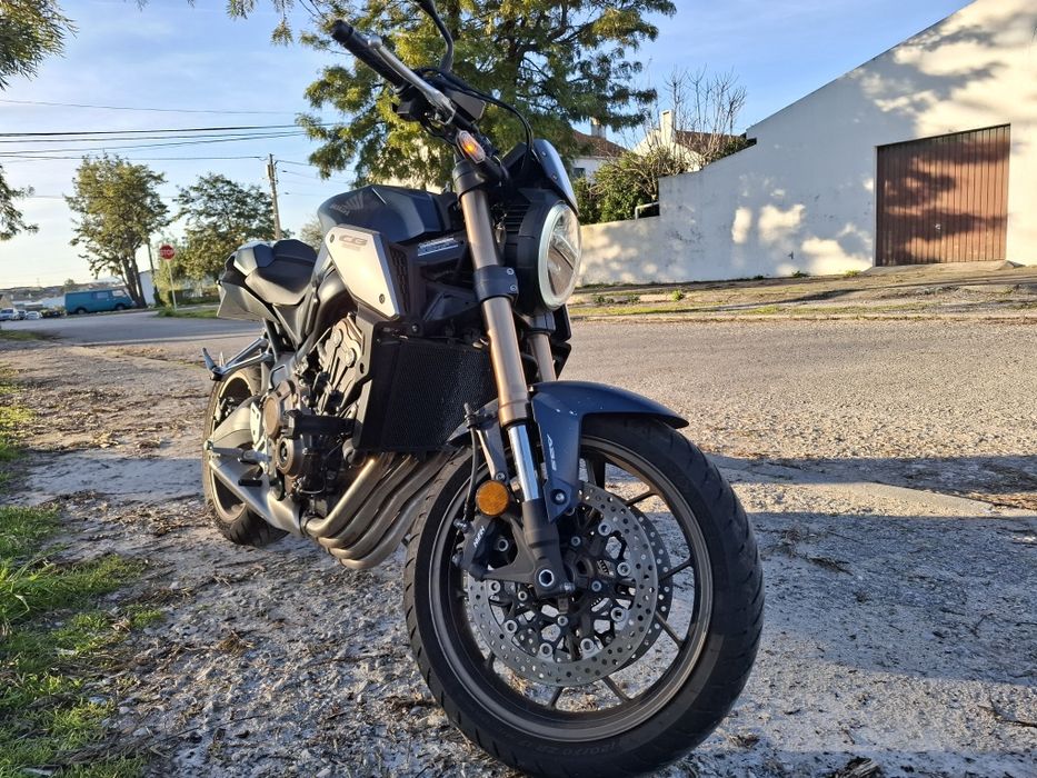 Honda cb650r modelo 2021