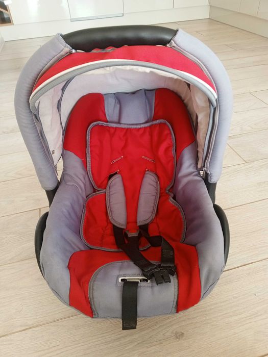 Fotelik samochodowy 0-10kg nosidełko