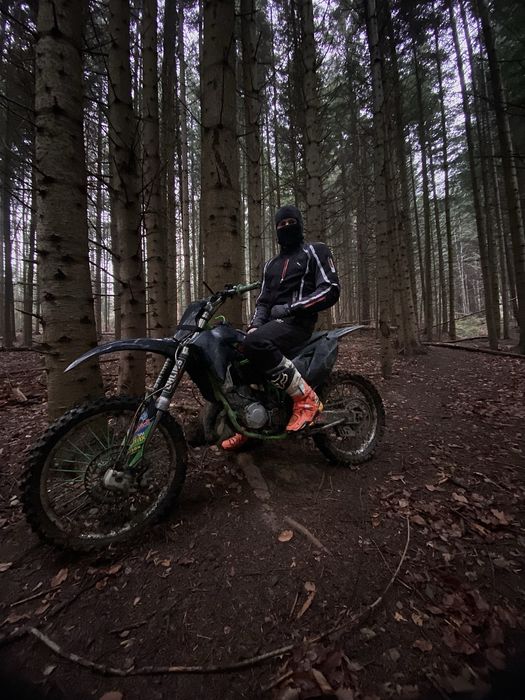 Продам Kawasaki kx 125 . 2Т