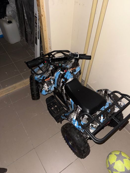 Дитячий квадроцикл СРОЧНО