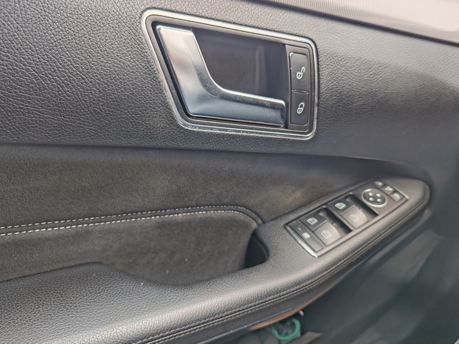Mercedes E250 CDI AMG Line | LED Inteligentes | Park Assist