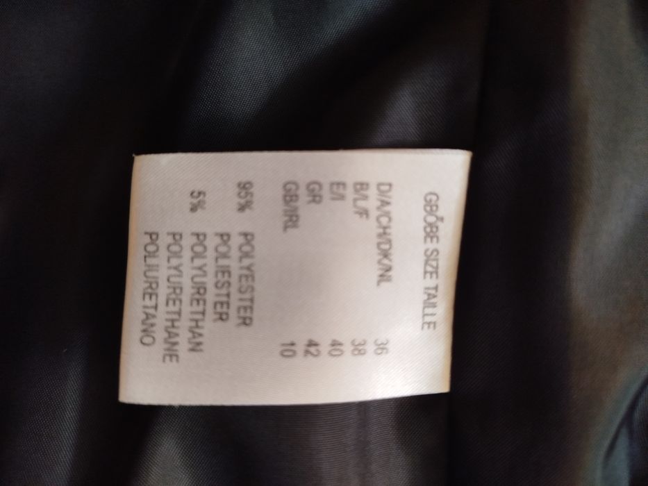 Casaco impermeável de senhora - cor preto