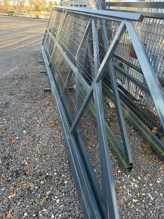 Brama przesuwna wym. 4000x1500 lewa ,wyp.panel fi 4