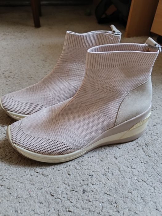 Кросівки , кроссовки, ботинки