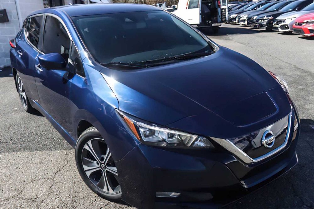 Nissan LEAF SV      2020