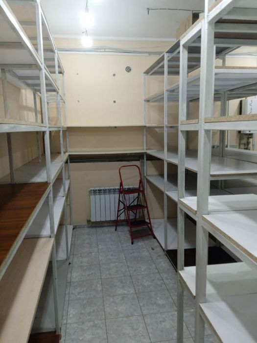 Продам торгове приміщення 44,2 м², вул. Ю. Зойфера 3 (р-н Держром) - Власник