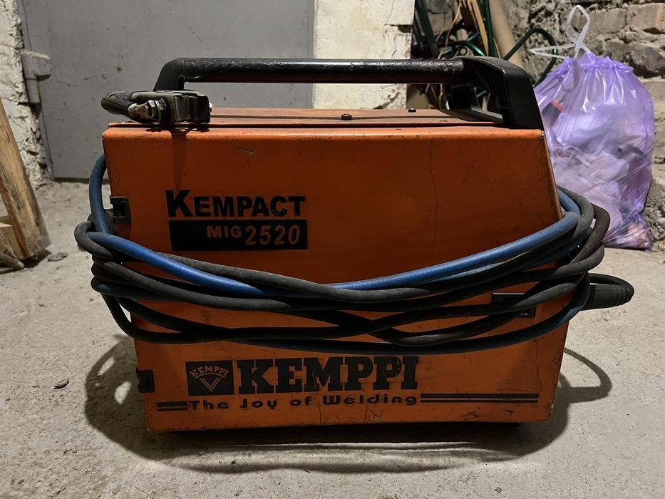 Професійний зварювальний напівавтомат Kemppi Kempact mig2520