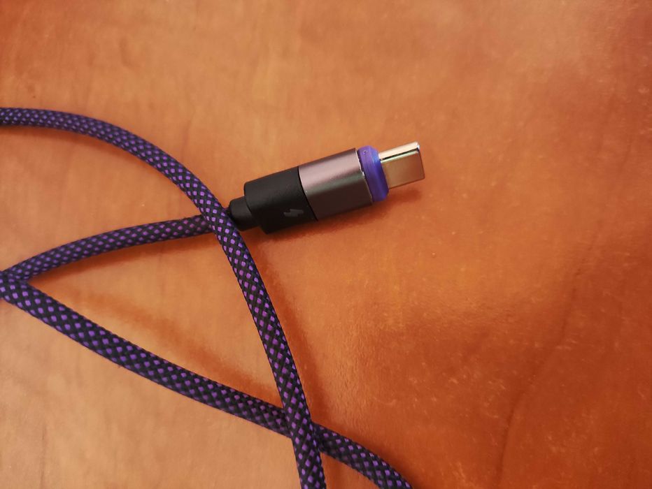 Magnetyczny kabel ładujący 240 W USB C na USB C