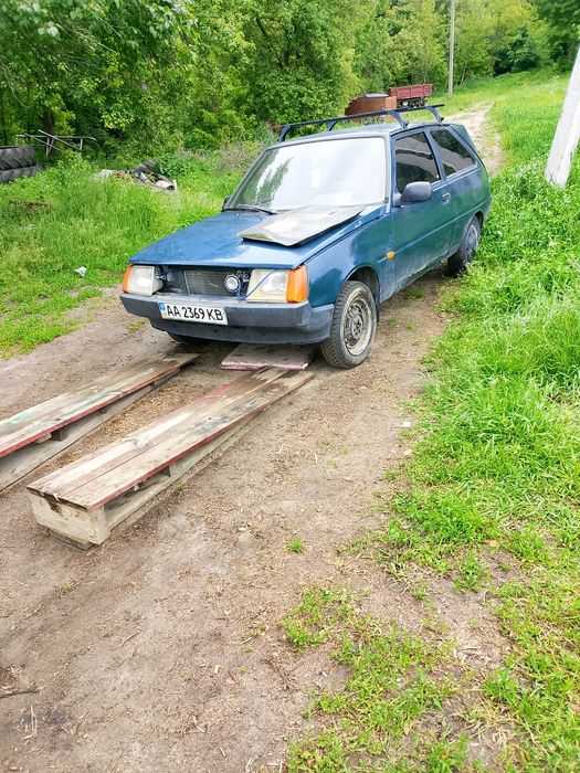 продам две машины по цене метала!!!