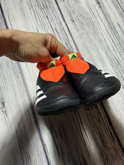 Adidas сороконожки оригинал 33 размер бутсы детские копы футбольные