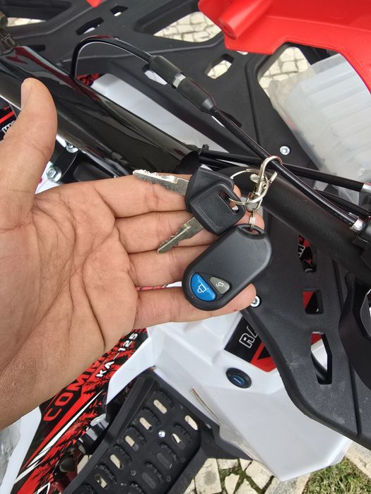 Mota 4 cilindrada 125 vários cores disponíveis novos