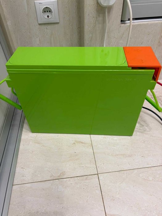 Акумуляторна батарея Monbat Carbon 12 V 100 Ah 12HVR100CG 32 кг