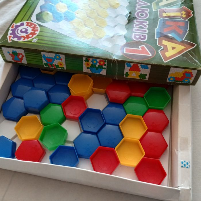 Мозаика крупная 80 деталей. Отличное состояние!