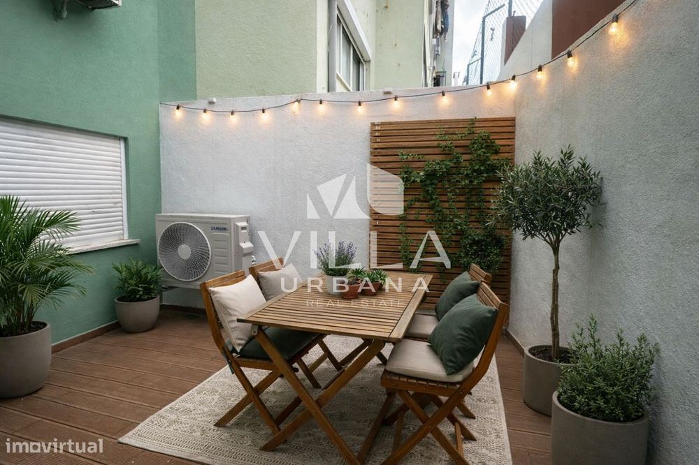 Apartamento T2 c/ Espaço Exterior localizado no Centro de Almada