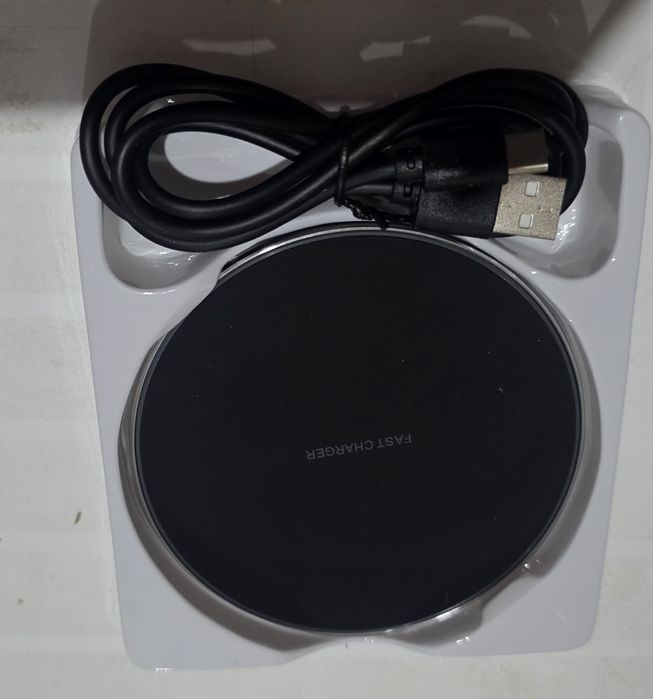 Бездротова зарядка 20W Fast Wireless Charger