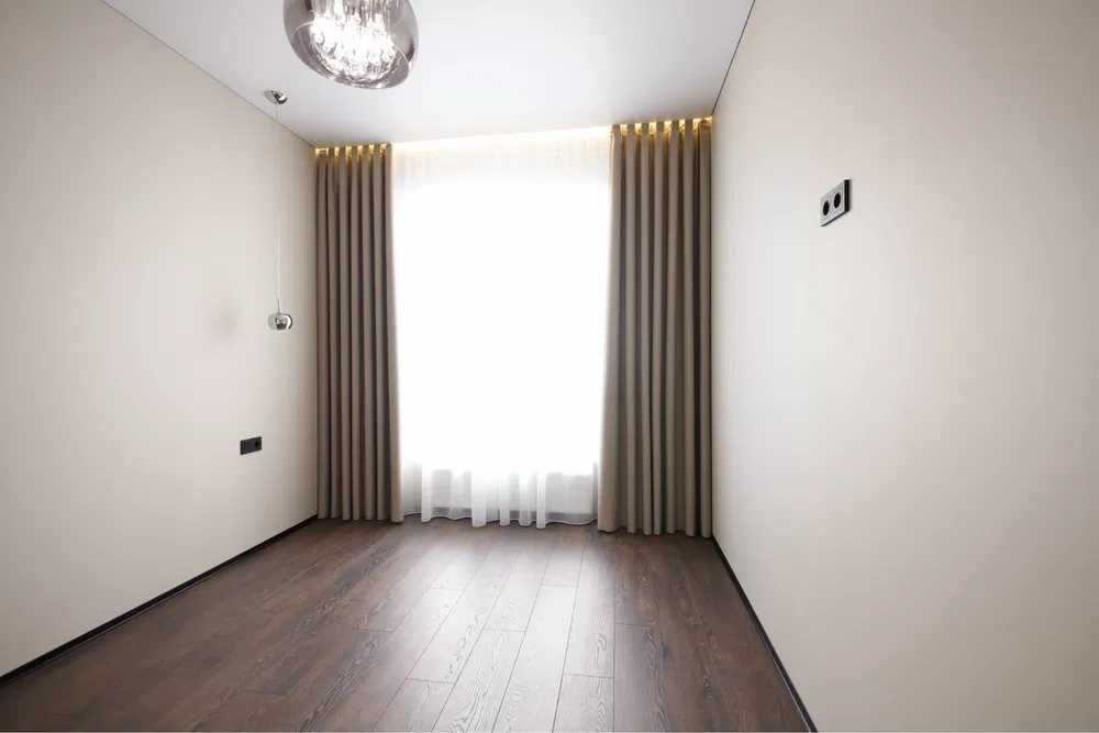 Вітаю. Продаж будинок, дуплекс з ремонтом, окремий заїзд, газ.