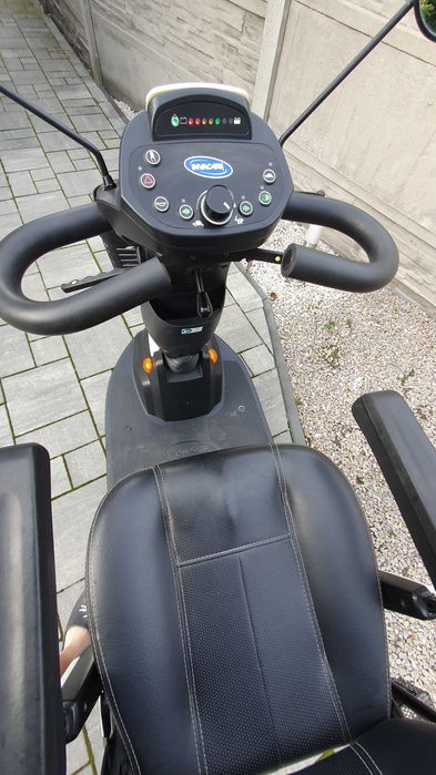 Skuter wózek inwalidzki elektryczny INVACARE ORION METRO