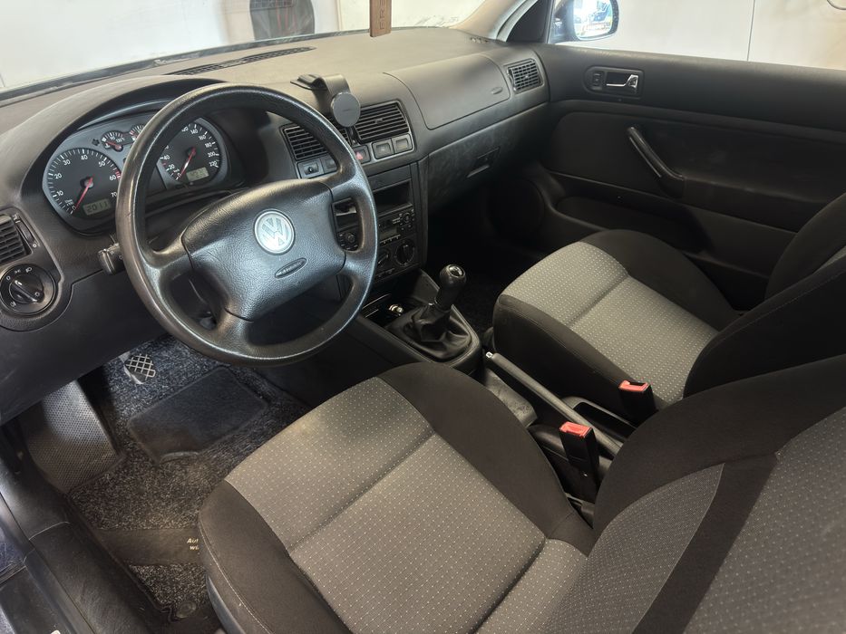 Volkswagen Golf 4