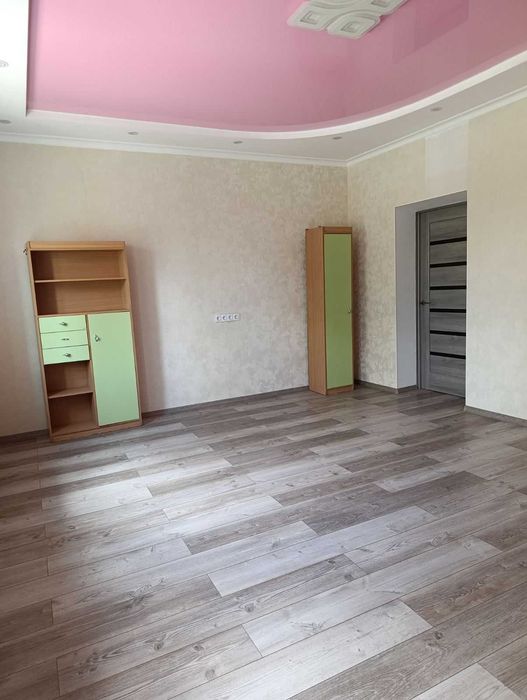 Продається половина будинку в районі ЦРБ по вул. Нова.