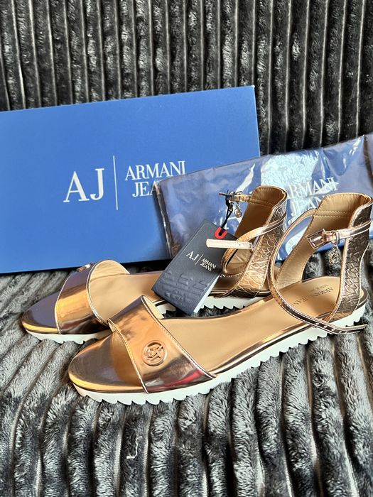 Босоніжки.Сандалі.Armani Jeans.