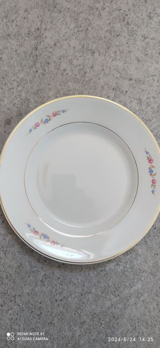 Vintage dinnerware set429087995536363522