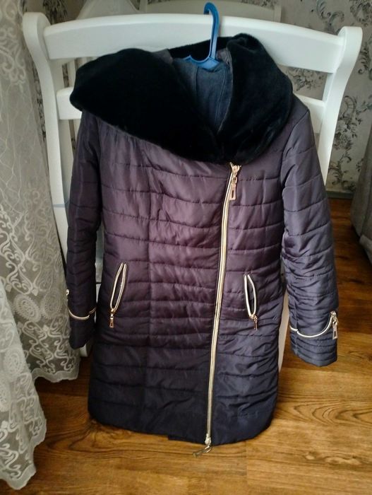 Куртка жіноча 48 розмір