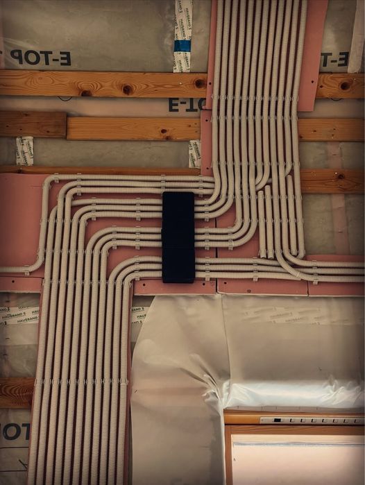 Комплекс електро-монтажних робіт під ключ.