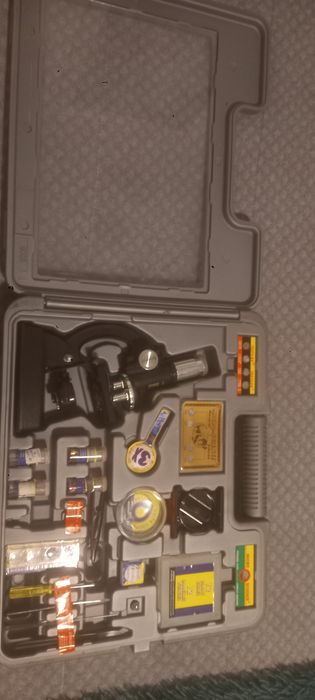 Microscópio  para criança