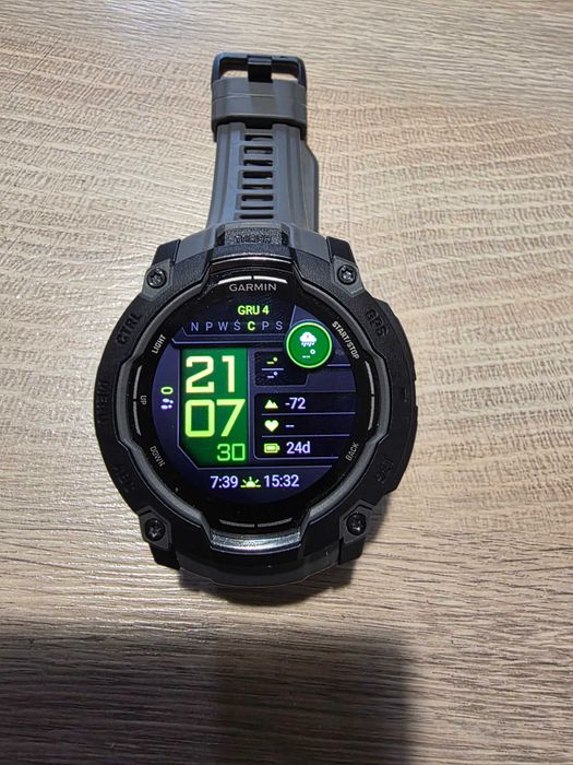 Garmin Instinct 3 50 mm AMOLED Tactical Czarny z czarnym paskiem 010-03020-50