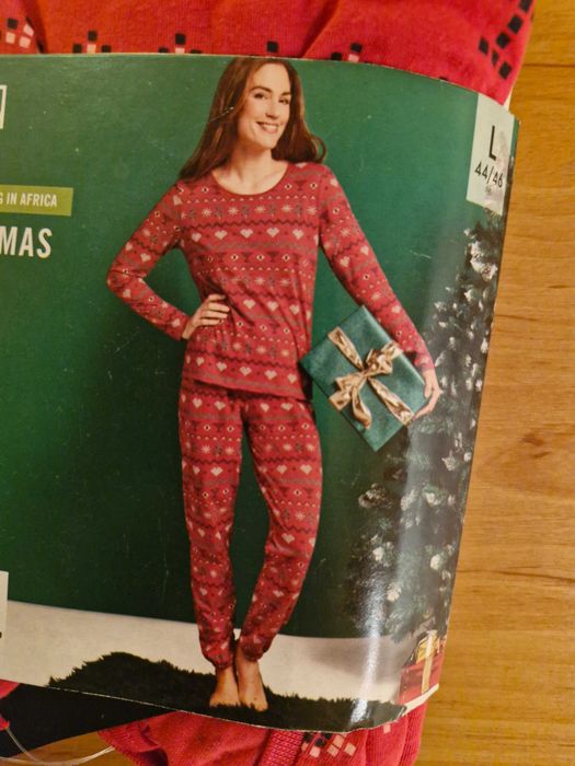 NOWA Piżama damska świąteczna czerwona rozm. L/XL Esmara bawełniana