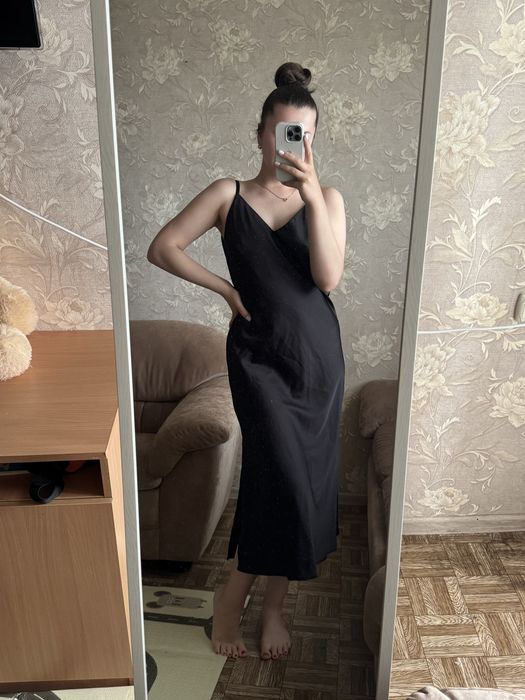 Сукня шовкова чорна