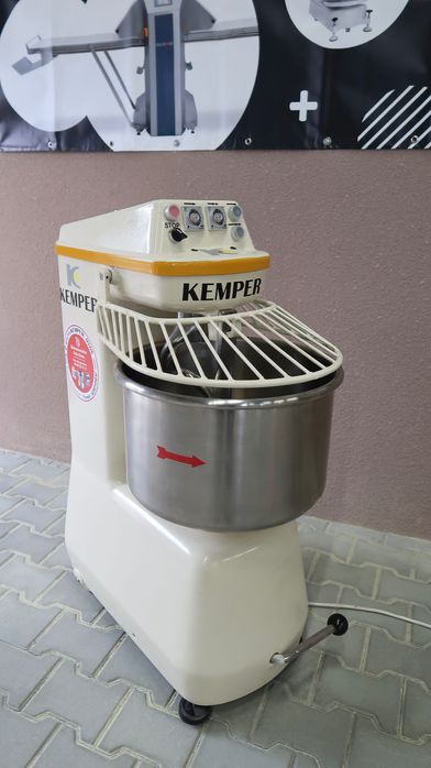 Тестомес для Пекарни и кондитерки Kemper Sp15  с Германии