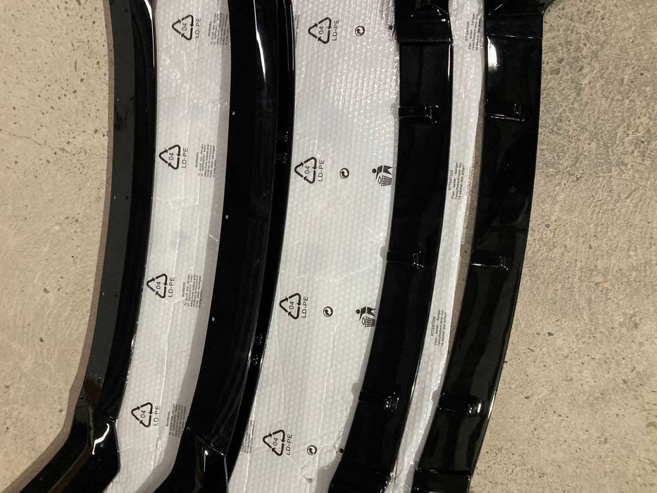 Губа переднего бампера Audi A3 8V 2016-2020год.