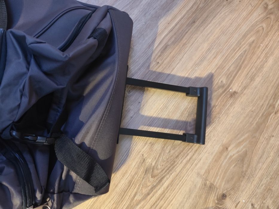 Torba podróżna na kółkach 122L pojemności