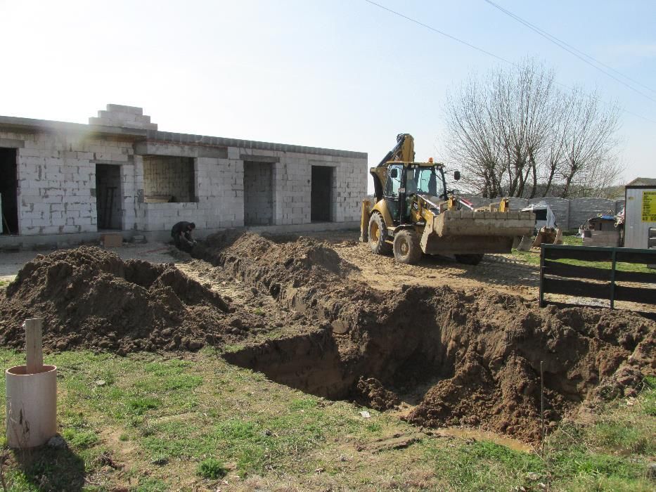 Roboty Ziemne Koparko Ładowarkami CAT Kompleksowe od A-Z