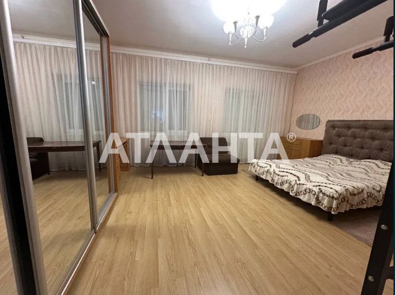 Капитальный дом в пригороде