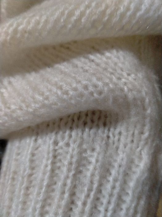 Piękny .sweterek .bluzeczka .