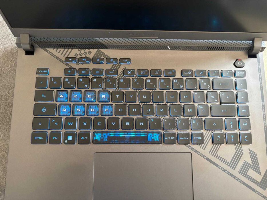 Portátil Gaming ASUS ROG Strix G16 – i7-13650HX / RTX 4060 140W / 32GB / 1TB – Teclado AZERTY